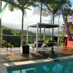 Mai Tai 4*, Cassowary Australia